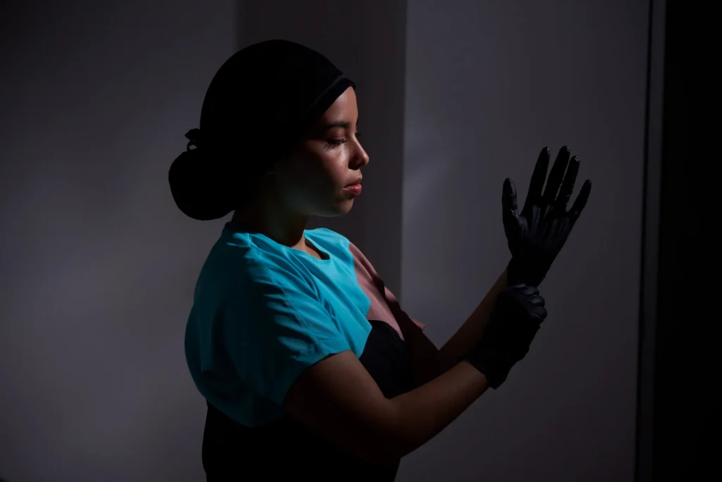 Retrato de una profesional durante su actividad de trabajo
